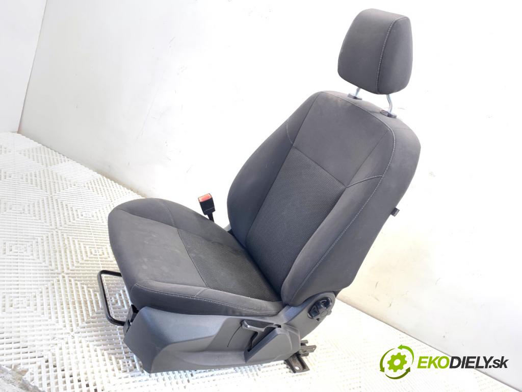 FORD FOCUS III Kombi 2016 92 kW 1.0 EcoBoost 998 Sedadlo ľavy predný