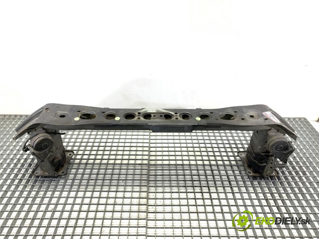 FORD FOCUS III Kombi 2016 92 kW 1.0 EcoBoost 998 výztuha nárazníka přední část F001-72803 (Přední výztuha)