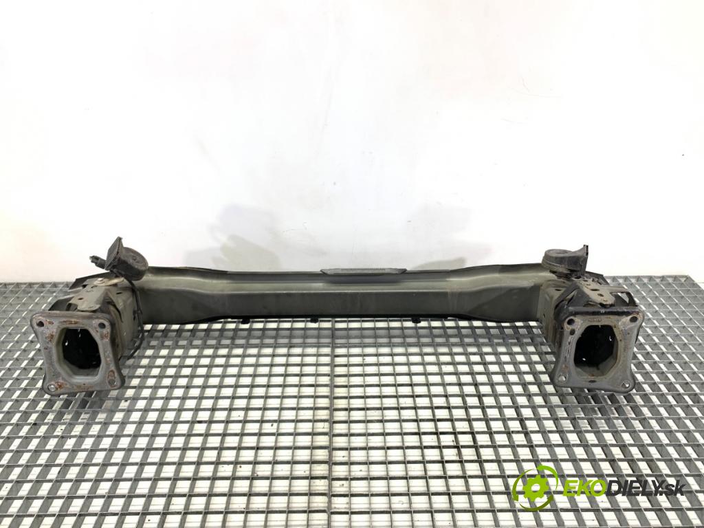 FORD FOCUS III Kombi 2016 92 kW 1.0 EcoBoost 998 výztuha nárazníka přední část F001-72803 (Přední výztuha)