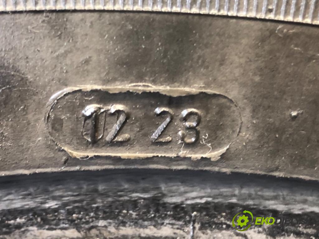 --- --- PNEUMATIKA: zima 1X 185/60 14"