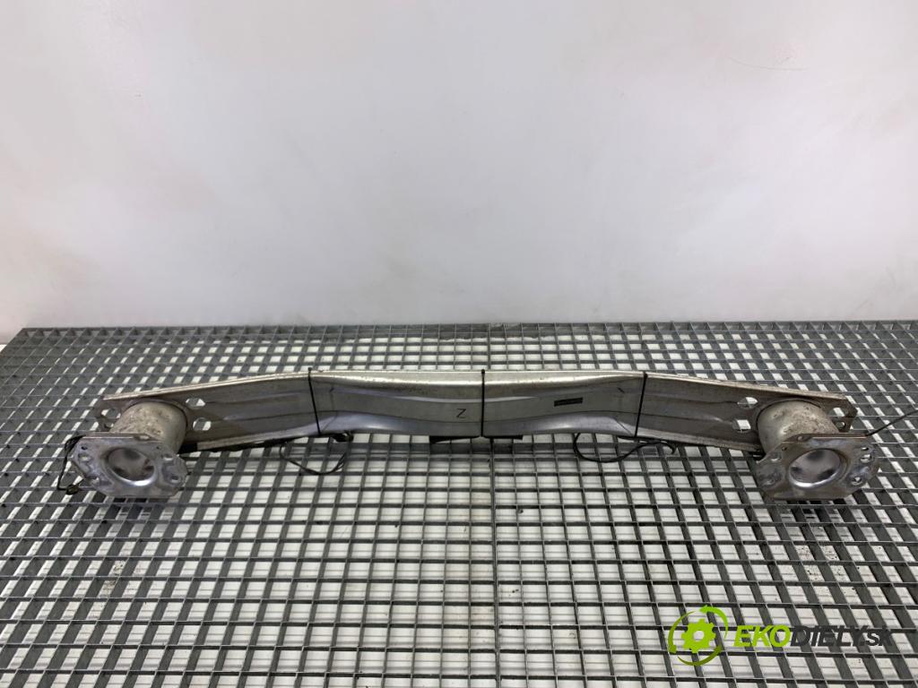 LEXUS IS sedan 2015 180 kW 200t (ASE30) 1998 výztuha nárazníka zadní část  (Zadní výztuha)