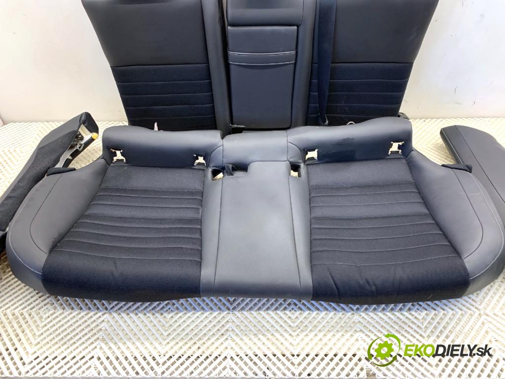 LEXUS IS sedan 2015 180 kW 200t (ASE30) 1998 Sedadlo druhý rad