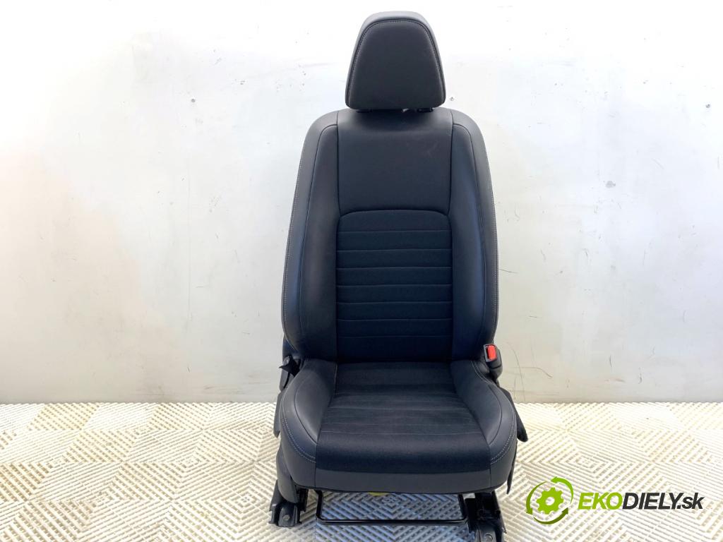 LEXUS IS sedan 2015 180 kW 200t (ASE30) 1998 Sedadlo pravy predný 