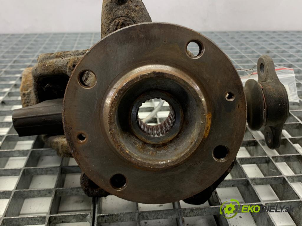 PEUGEOT 207 Kombi 2009 66 kW 1.6 HDi 1560 náboj levý přední část