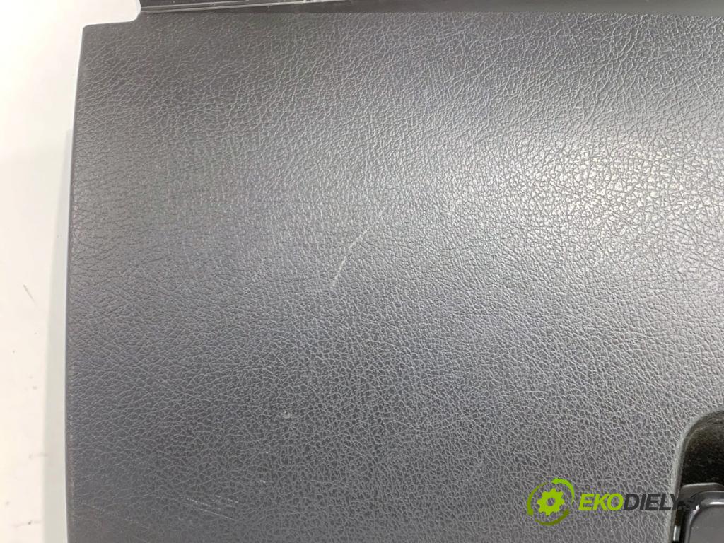 PEUGEOT 207 Kombi 2009 66 kW 1.6 HDi 1560 Priehradka, kastlík spolujazdca 9654373777 (Priehradka (kastlík))