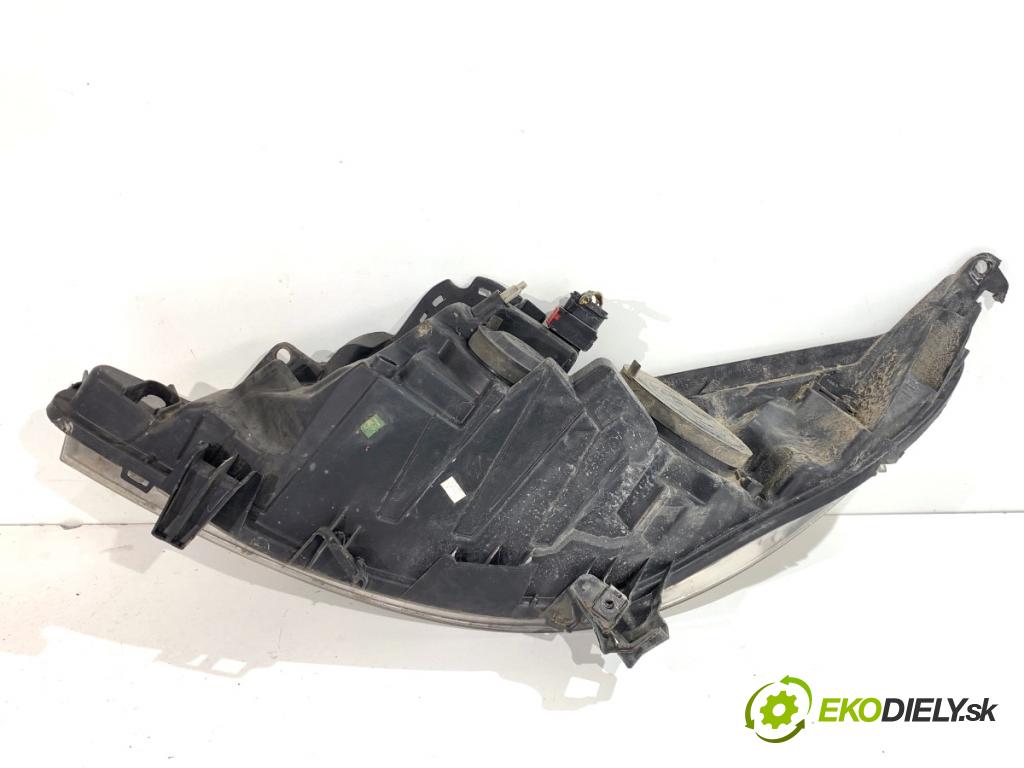 PEUGEOT 207 Kombi 2009 66 kW 1.6 HDi 1560 světlomet pravý přední část 9649986180