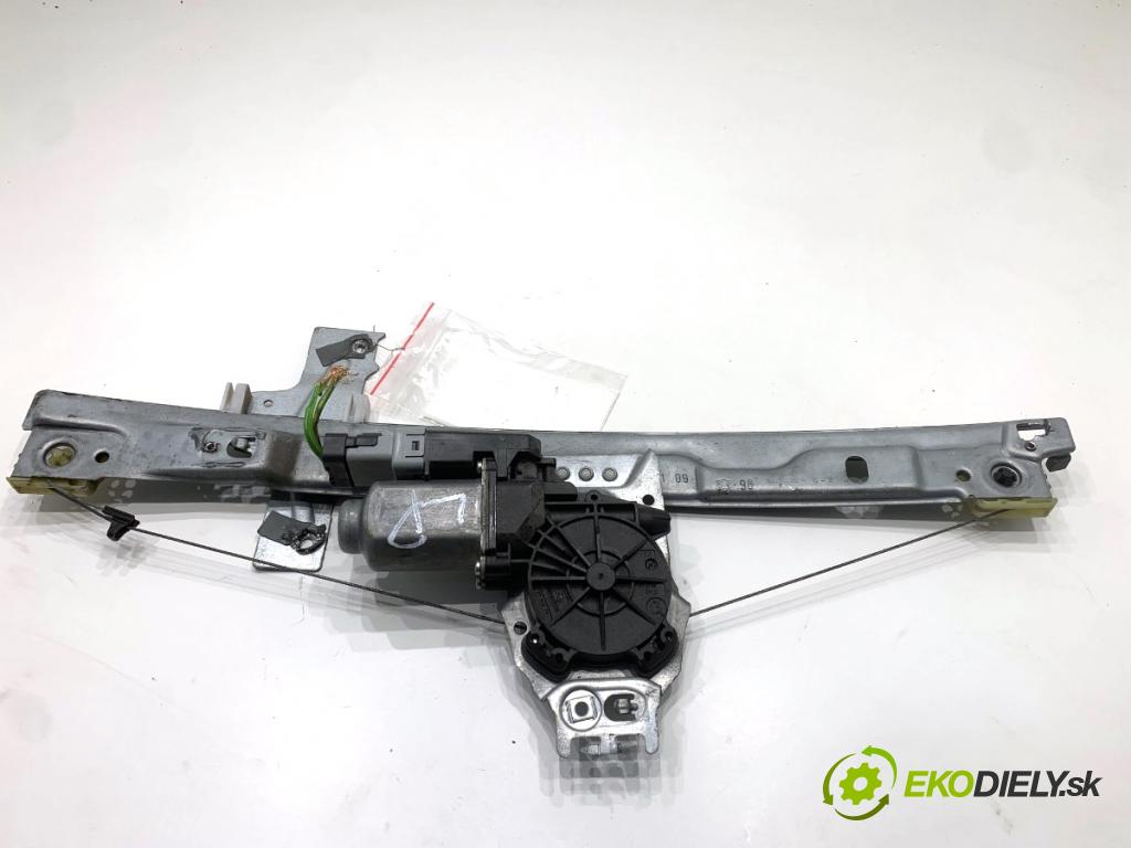 PEUGEOT 207 Kombi 2009 66 kW 1.6 HDi 1560 mechanismus okna levý přední část 402315B