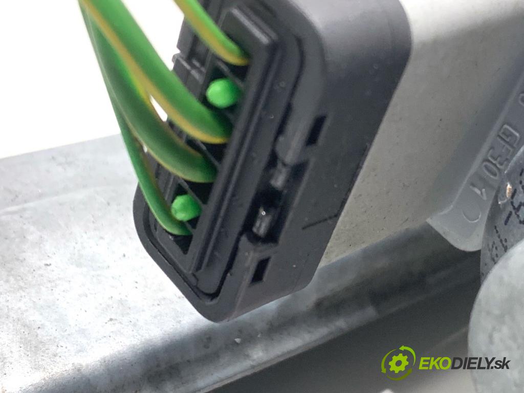 PEUGEOT 207 Kombi 2009 66 kW 1.6 HDi 1560 Mechanizmus okna ľavy predný 402315B