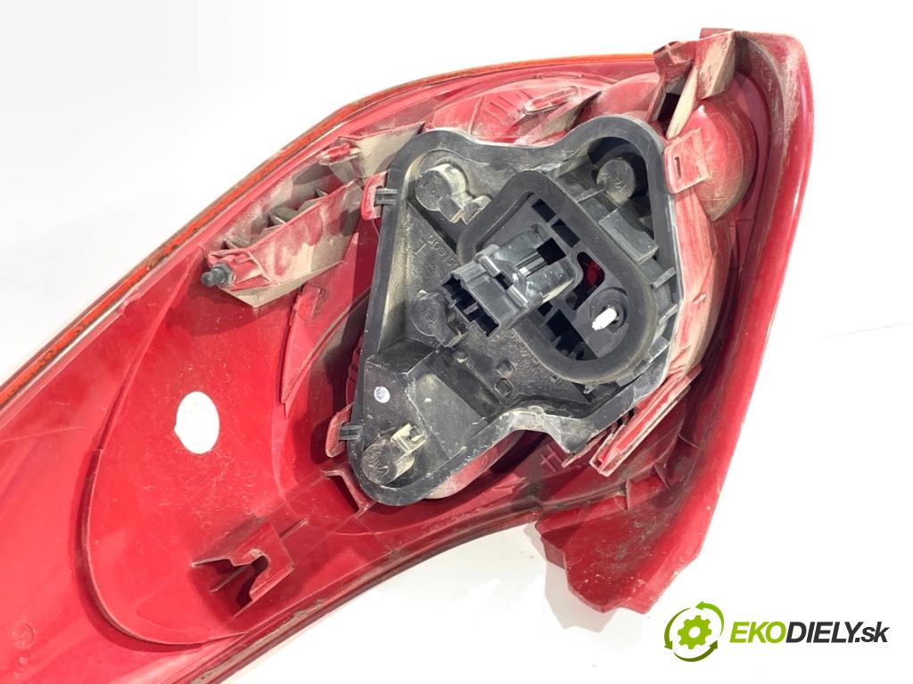 PEUGEOT 207 Kombi 2009 66 kW 1.6 HDi 1560 Svetlo ľavy zad 9680158080