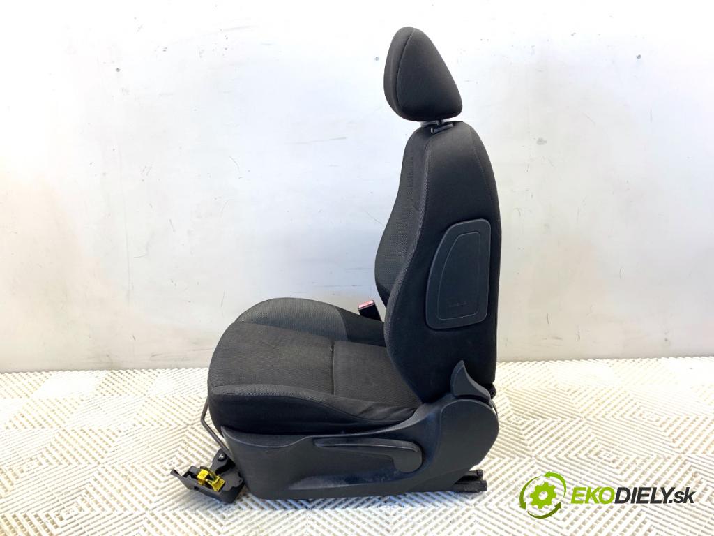 PEUGEOT 207 Kombi 2009 66 kW 1.6 HDi 1560 Sedadlo ľavy predný