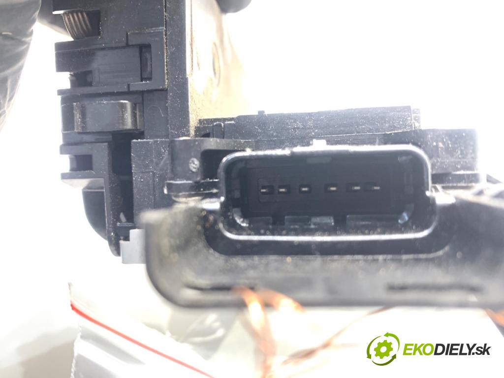 CITROEN C4 PICASSO I nadwozie wielkoprzestrzenne (MPV) 2007 80 kW 1.6 HDi 1560 zámok Dvere pravy zad 24099158