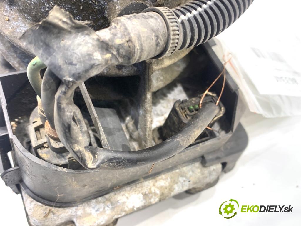 CITROEN C4 PICASSO I nadwozie wielkoprzestrzenne (MPV) 2007 80 kW 1.6 HDi 1560 Pumpa servočerpadlo 9684040180 (Servočerpadlo)