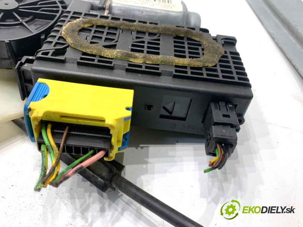 CITROEN C4 PICASSO I nadwozie wielkoprzestrzenne (MPV) 2007 80 kW 1.6 HDi 1560 Mechanizmus okna pravy predný 9654087580