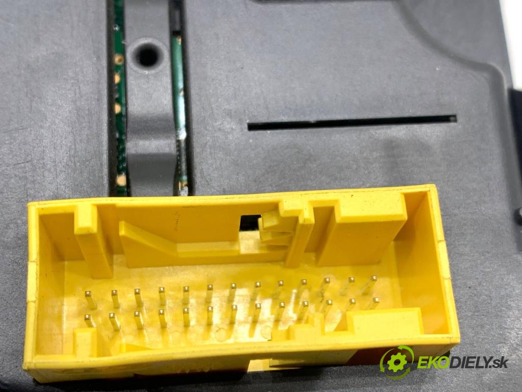 CITROEN C4 PICASSO I nadwozie wielkoprzestrzenne (MPV) 2007 80 kW 1.6 HDi 1560 prístrojovka P9663755980 (Přístrojová deska)