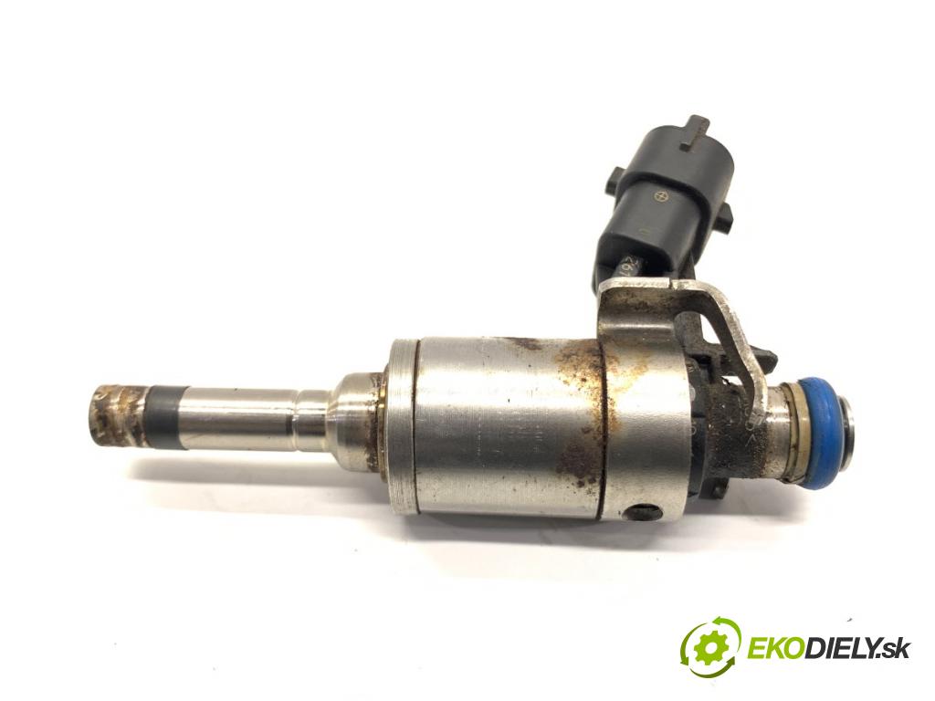 OPEL INSIGNIA A Kombi 2011 162 kW 2.0 Turbo (35) 1998 vstrekovač 0261500112 (Vstrekovač paliva)