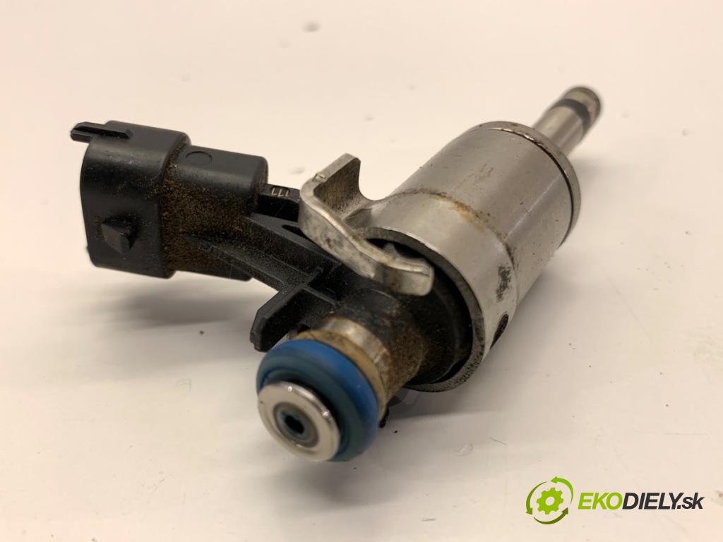 OPEL INSIGNIA A Kombi 2011 162 kW 2.0 Turbo (35) 1998 vstřikovač 0261500112 (Vstřikovač paliva)