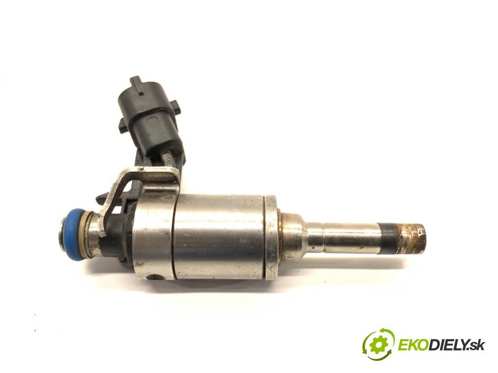 OPEL INSIGNIA A Kombi 2011 162 kW 2.0 Turbo (35) 1998 vstrekovač 0261500112 (Vstrekovač paliva)