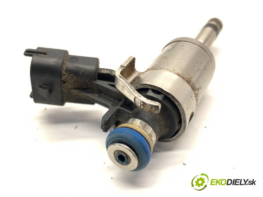 OPEL INSIGNIA A Kombi 2011 162 kW 2.0 Turbo (35) 1998 vstrekovač 0261500112 (Vstrekovač paliva)