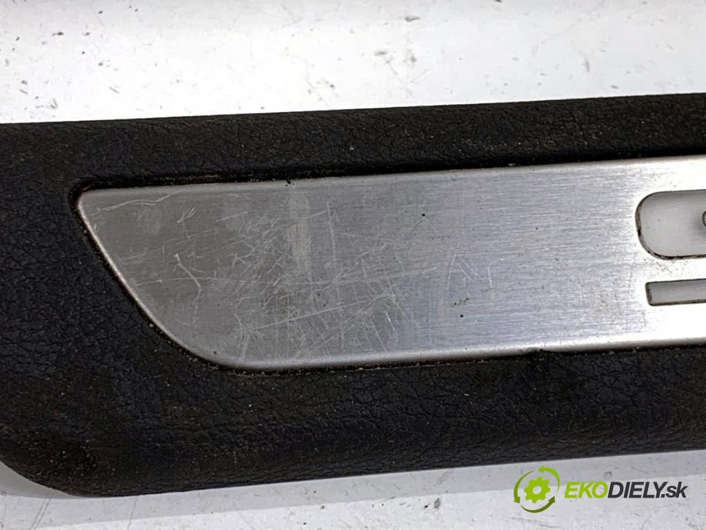 JEEP GRAND CHEROKEE WK SUV 2014 184 kW 3.0 CRD V6 4x4 2987 Lišta gumy pedálu prahová LED 5SQ04LU5AC 5SQ05LU5AC