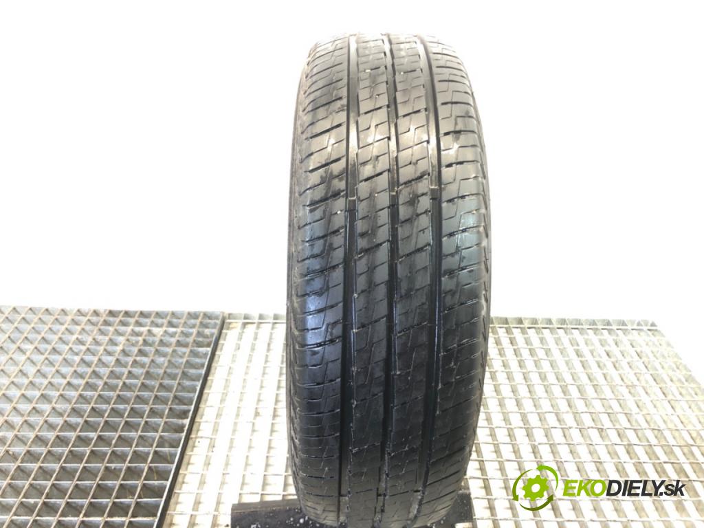 --- ---      PNEUMATIKY: VÍCENÁ SEZÓNA: 225/70 15