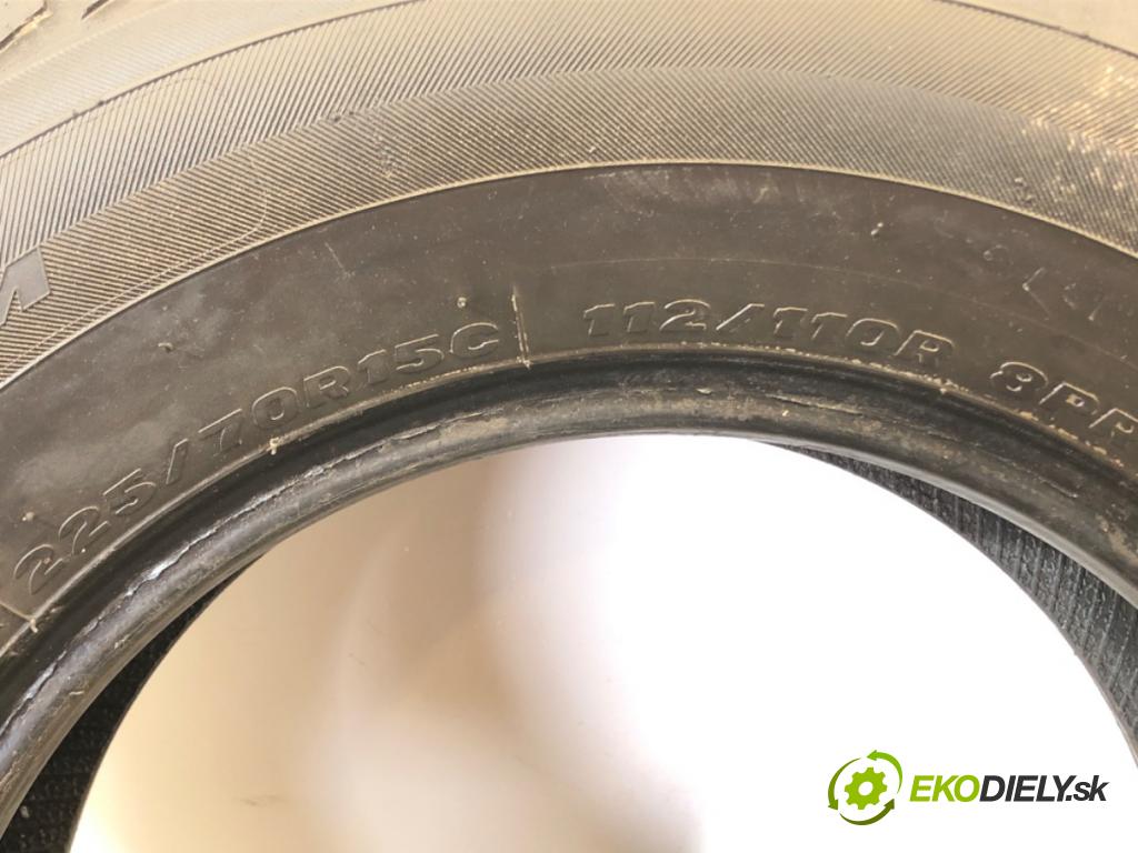 --- ---      PNEUMATIKA: VÍCENÁ SEZÓNA: 225/70 15" FIREMAX: