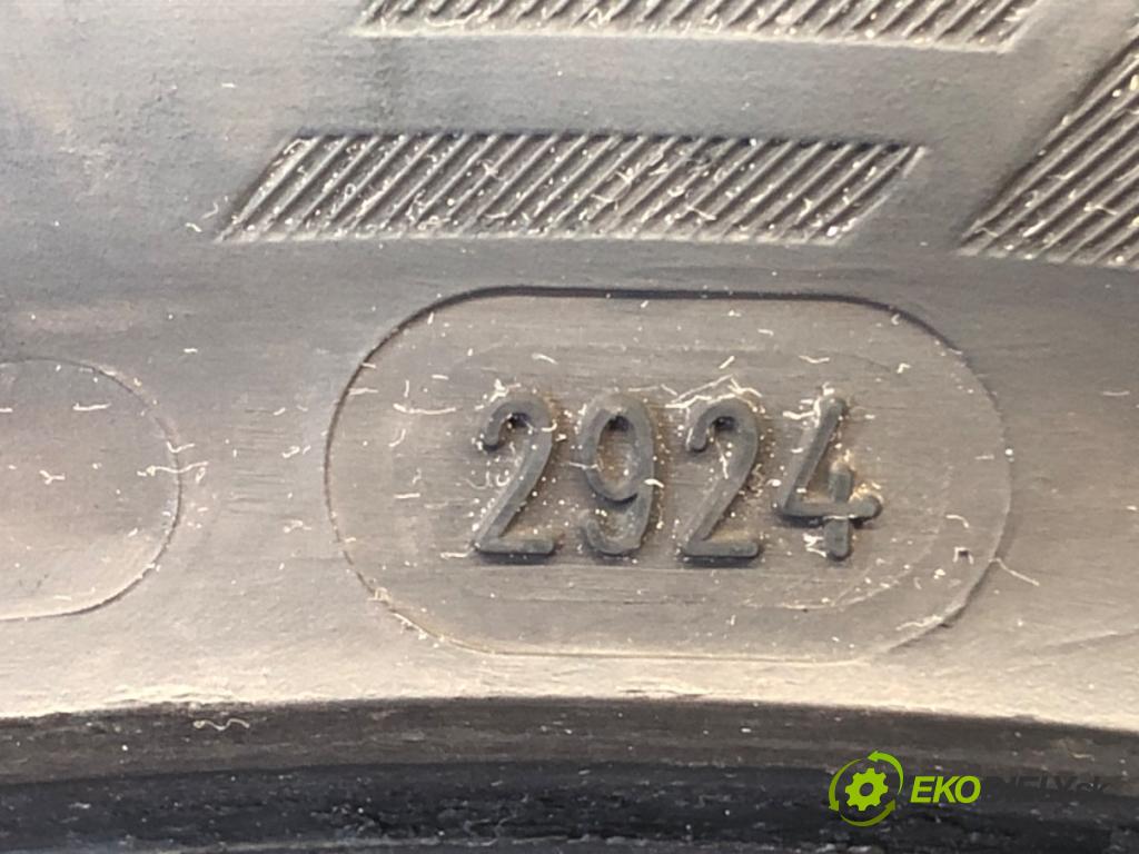 --- ---      PNEUMATIKA: zima 2X 185/55 15" AUSTONE: