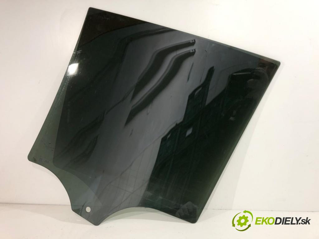 BMW G05 SUV 2020 195 kW xDrive 30 d 2993 Okno pravy zad