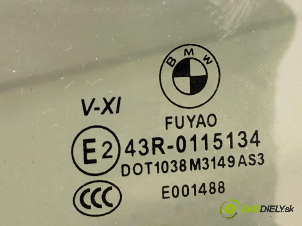 BMW G05 SUV 2020 195 kW xDrive 30 d 2993 okno levý zadní část DVOJNÁSOBEK