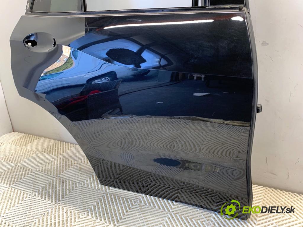 BMW G05 SUV 2020 195 kW xDrive 30 d 2993 dveře pravý zadní část 475