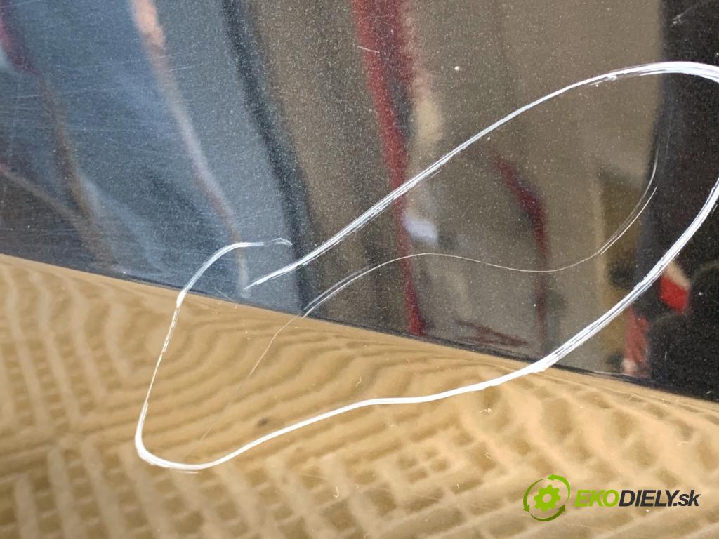 BMW G05 SUV 2020 195 kW xDrive 30 d 2993 dveře pravý zadní část 475