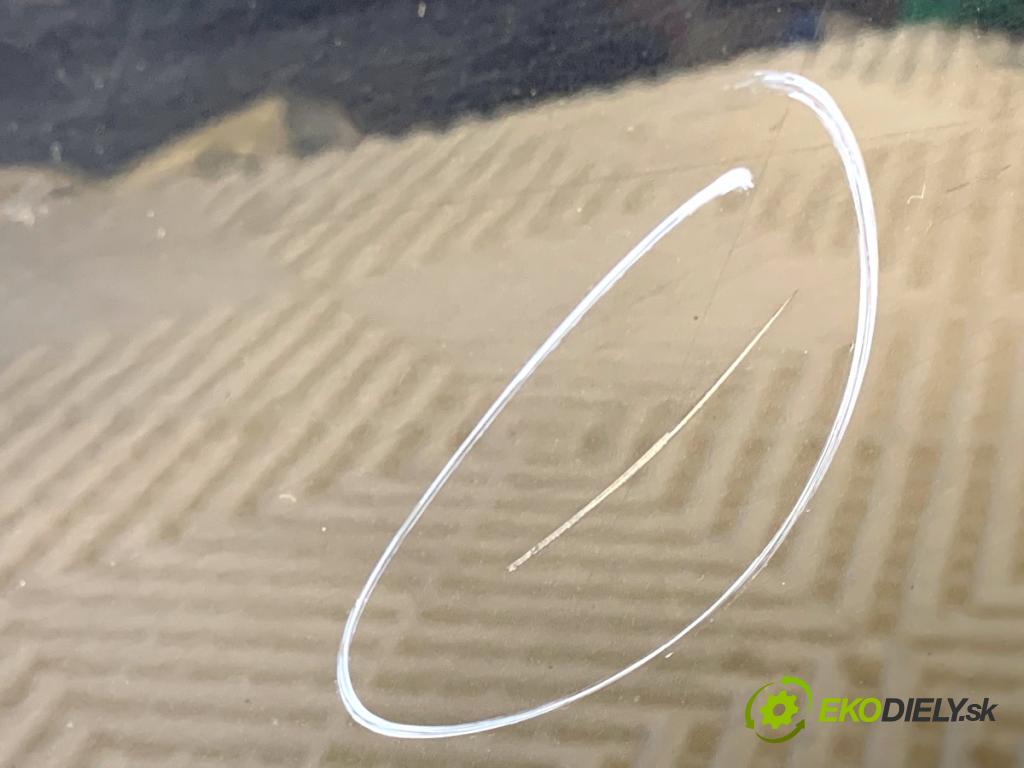 BMW G05 SUV 2020 195 kW xDrive 30 d 2993 dveře pravý přední část 475