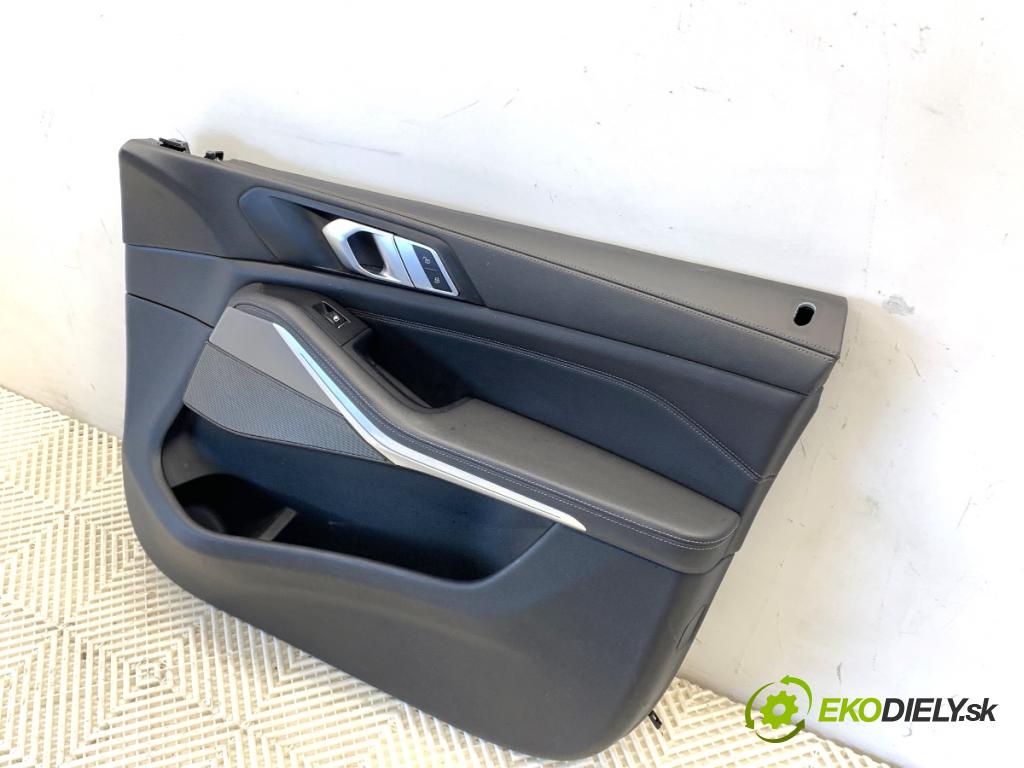 BMW G05 SUV 2020 195 kW xDrive 30 d 2993 čalúnenie Dvere pravy predný