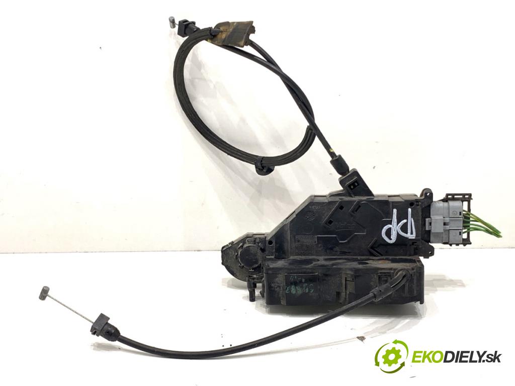 PEUGEOT 207 Kombi 2009 66 kW 1.6 HDi 1560 zámok Dvere pravy predný 24094158