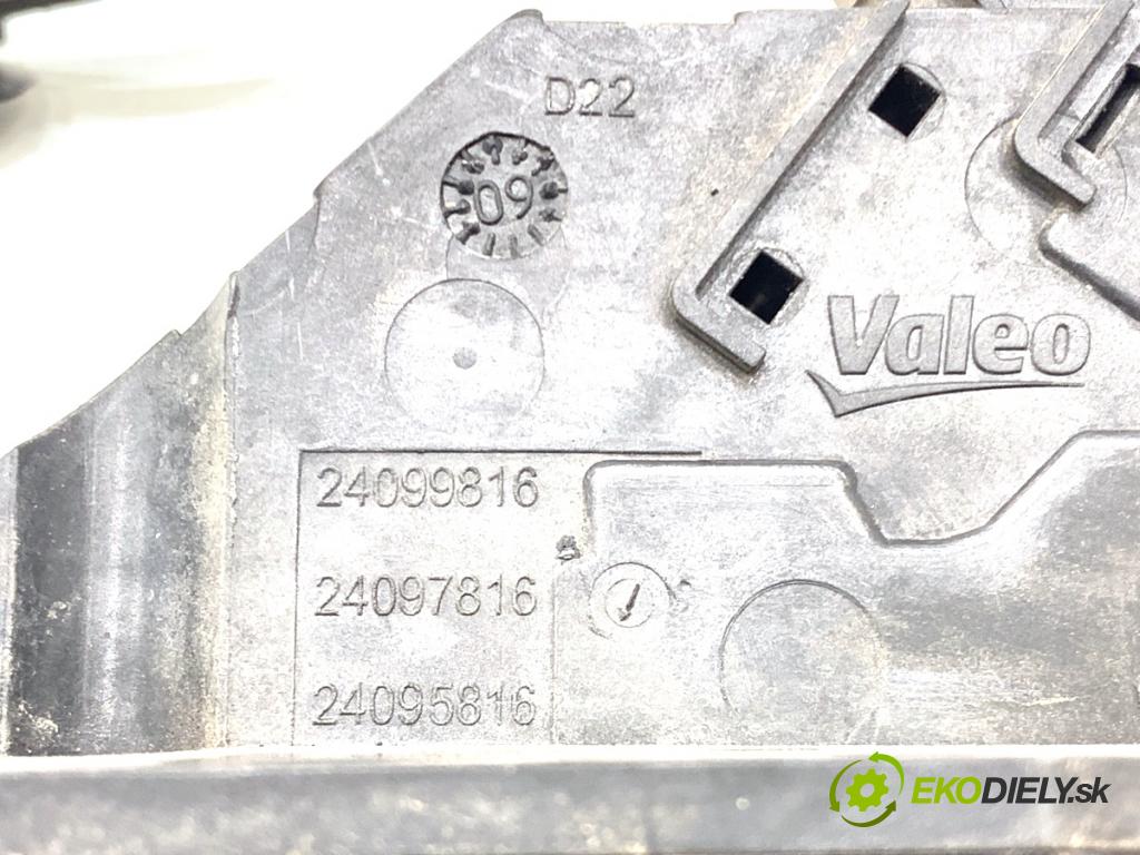 PEUGEOT 207 Kombi 2009 66 kW 1.6 HDi 1560 zámok Dvere pravy predný 24094158