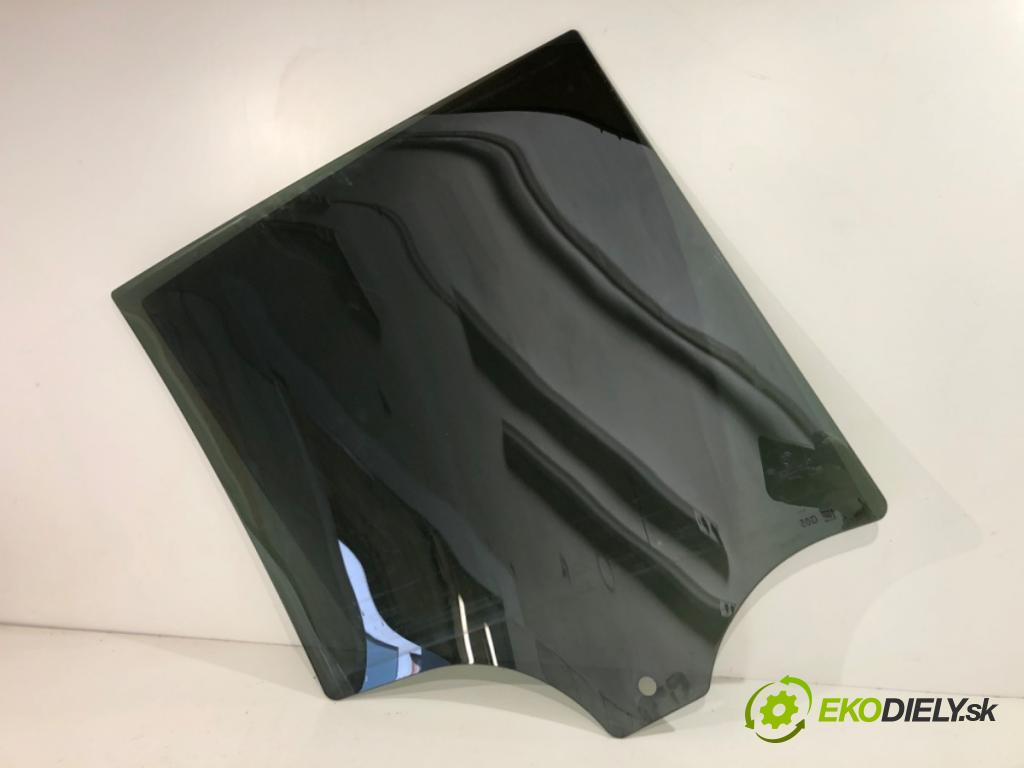 BMW G05 SUV 2020 195 kW xDrive 30 d 2993 Okno ľavy zad