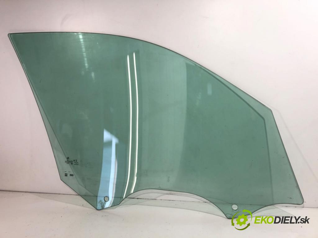 BMW G05 SUV 2020 195 kW xDrive 30 d 2993 Okno ľavy predný