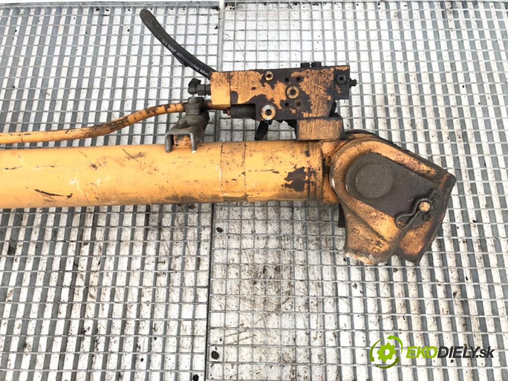 --- ---  1996    teleskop hydraulický CASE POCLAIN 1188