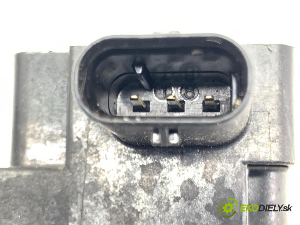 FORD FOCUS III Kombi 2016 92 kW 1.0 EcoBoost 998 Cievka zapaľovacia CM5G-12A366-CB (Zapaľovacia cievka)