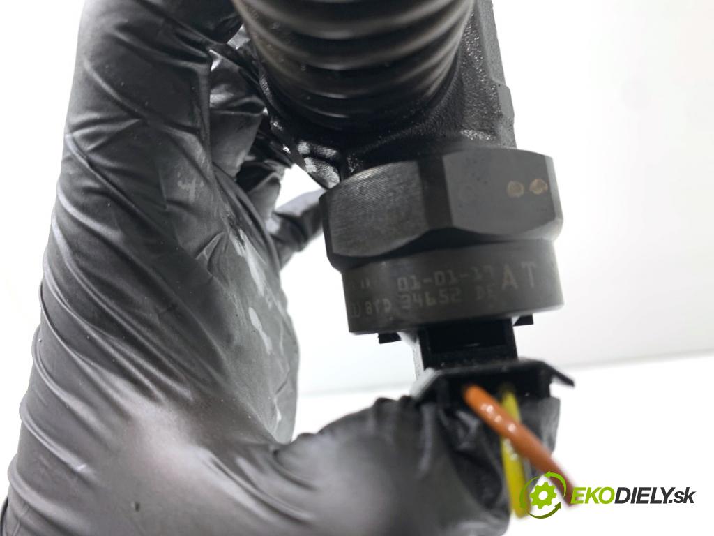 VW PASSAT B5 FL sedan 2001 96 kW 1.9 TDI 4motion 1896 vstrekovače 038130073AA