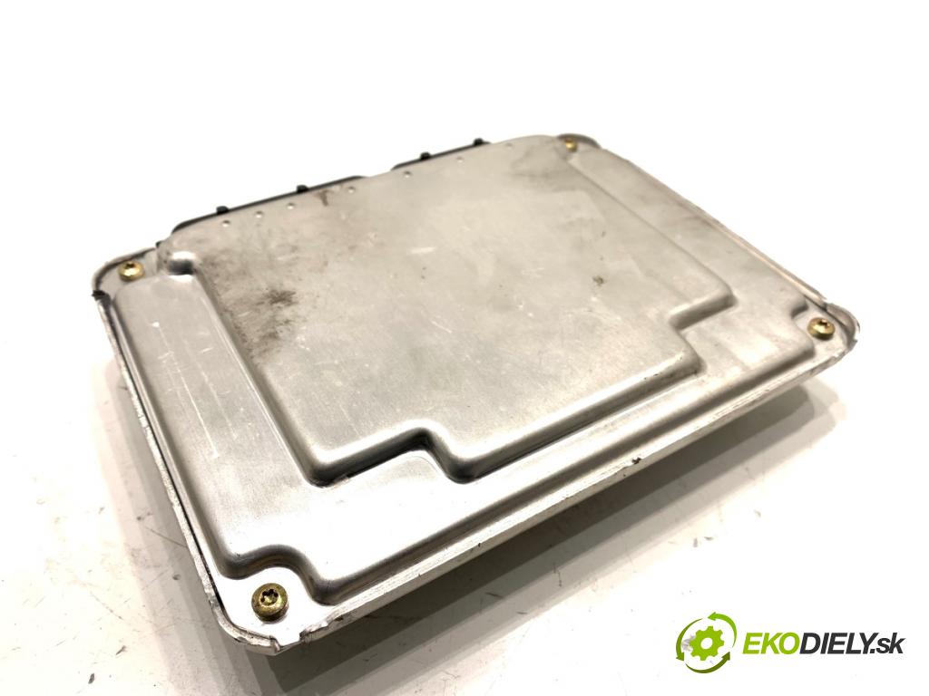 VW PASSAT B5 FL sedan 2001 96 kW 1.9 TDI 4motion 1896 řídící jednotka motora 038906019DS (Řídicí jednotka)