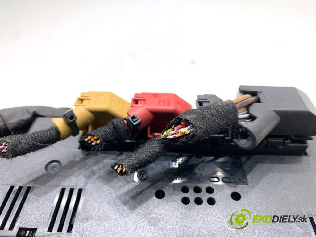 VW PASSAT B5 FL sedan 2001 96 kW 1.9 TDI 4motion 1896 Panel ovládania kúrenia  (Prepínacie páčky pod volantom)