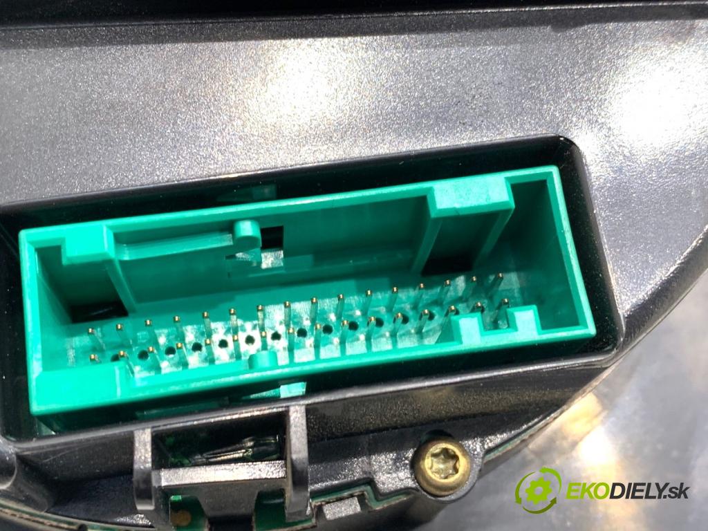 VW PASSAT B5 FL sedan 2001 96 kW 1.9 TDI 4motion 1896 Prístrojovka 3B0920845A (Prístrojová doska)