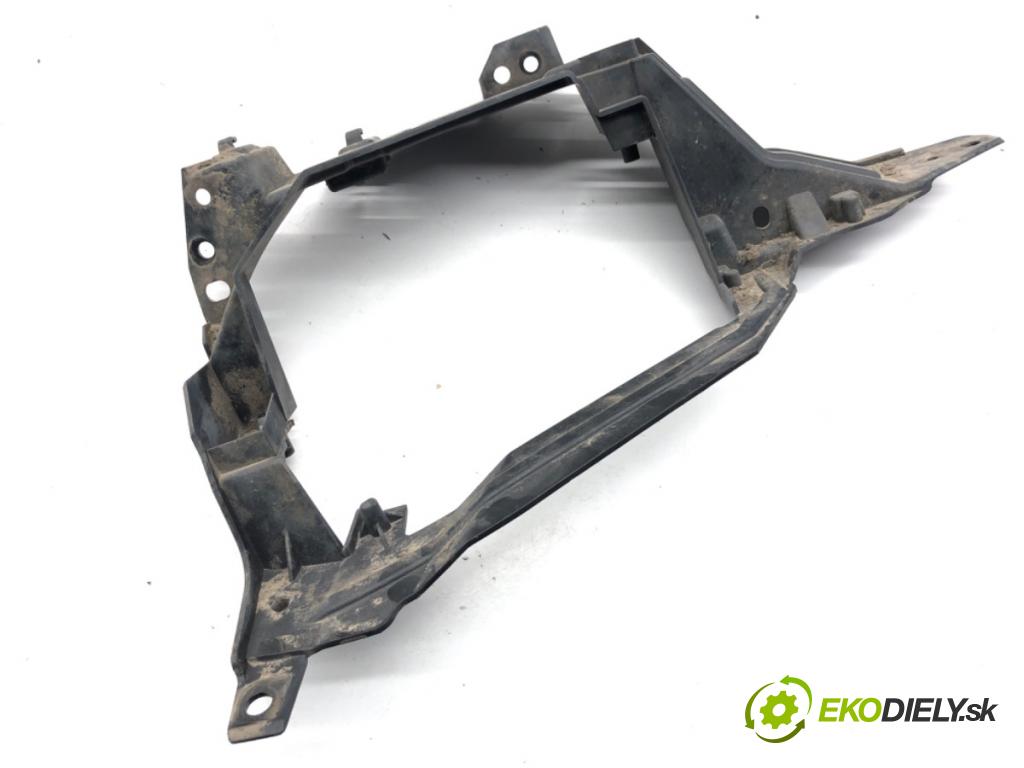 BMW G05 SUV 2020 195 kW xDrive 30 d 2993 Úchyt Uchytenie VÝFUK: pravé M-Paket 8074188