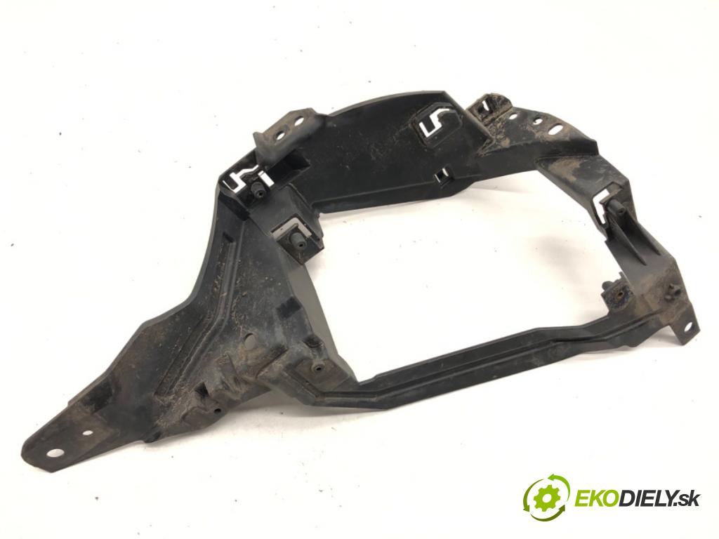 BMW G05 SUV 2020 195 kW xDrive 30 d 2993 Úchyt Uchytenie VÝFUK: pravé M-Paket 8074188