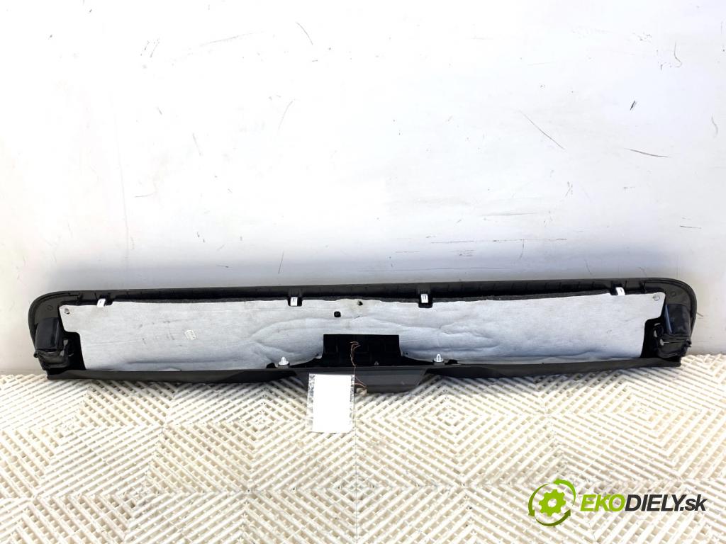 BMW G05 SUV 2020 195 kW xDrive 30 d 2993 lišta clona kufra 7417430