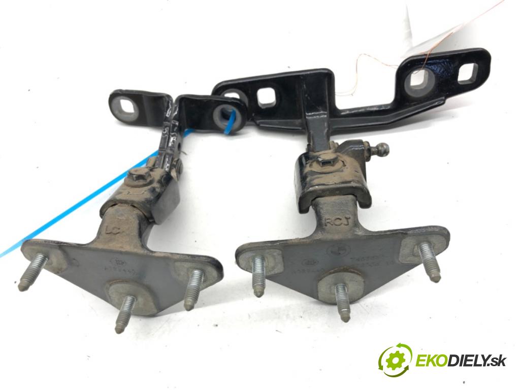 BMW G05 SUV 2020 195 kW xDrive 30 d 2993 závesky dverí zad 7463530 7463529