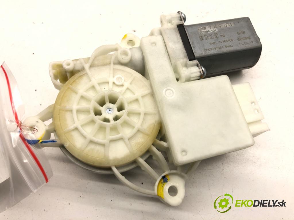 BMW G05 SUV 2020 195 kW xDrive 30 d 2993 Motor sťahovania okna ľavy zad 9479073