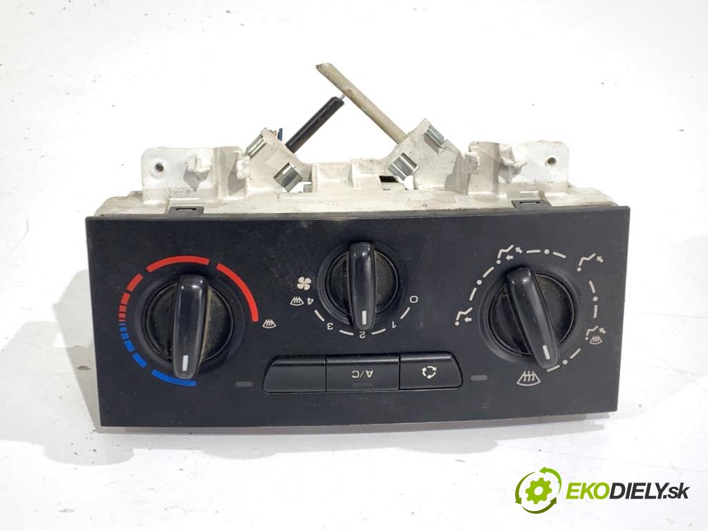FIAT SCUDO II Autobus 2007 88 kW 2.0 D Multijet 1997 Panel ovládaní topení 170740100 (Páčky pod volantem)