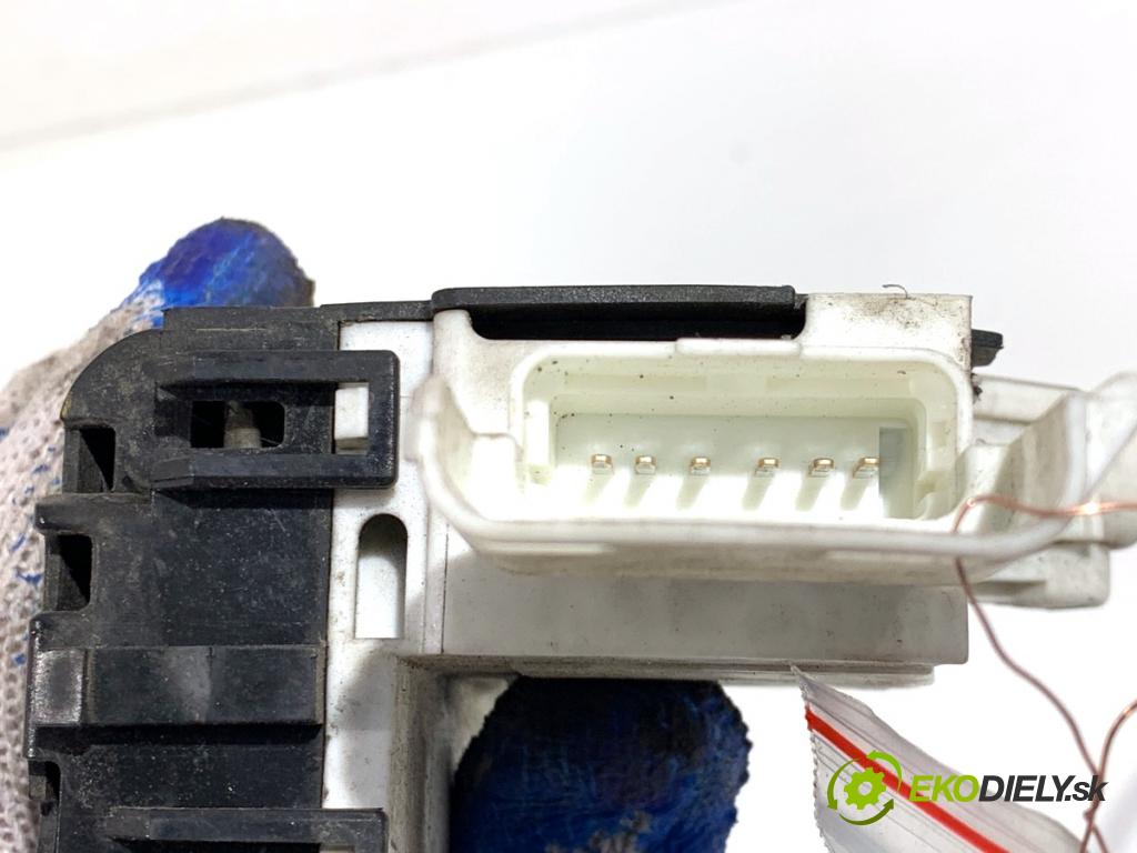 FIAT SCUDO II Autobus 2007 88 kW 2.0 D Multijet 1997 zámok dveře levý přední část 9681335380