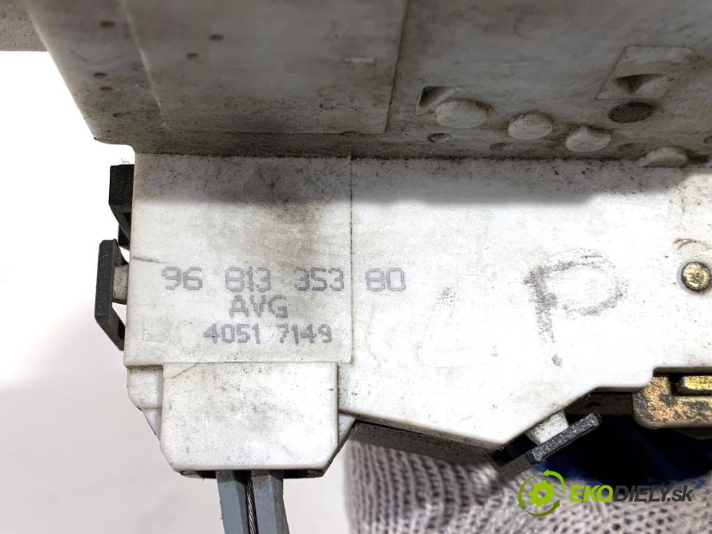FIAT SCUDO II Autobus 2007 88 kW 2.0 D Multijet 1997 zámok Dvere ľavy predný 9681335380
